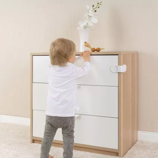 Set 3 sigurante pentru blocare sertare si usi de dulapuri REER 71080 Set 3 sigurante pentru blocare sertare si usi de dulapuri REER 71080