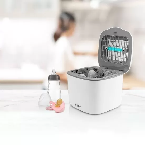 Sterilizator UV pentru biberoane, cu functie de uscare, pana la 12 biberoane, Reer 36120 Sterilizator UV pentru biberoane, cu functie de uscare, pana la 12 biberoane, Reer 36120