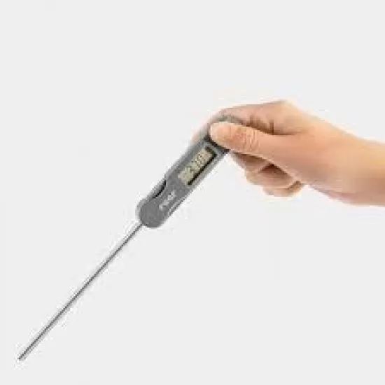 Termometru digital pentru mancarea bebelusilor FoodTemp Reer 21021 Termometru digital pentru mancarea bebelusilor FoodTemp Reer 21021