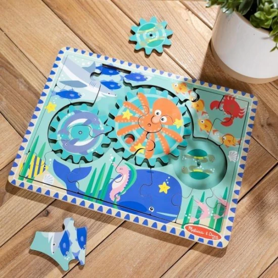 Puzzle educativ din lemn, cu rotite dintate, Oceanul, 8 piese, 3 ani+, Melissa&Doug Puzzle educativ din lemn, cu rotite dintate, Oceanul, 8 piese, 3 ani+, Melissa&Doug