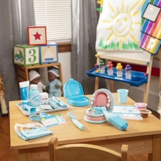 Set de joaca educativ La Dentist Melissa and Doug Set de joaca educativ La Dentist Melissa and Doug