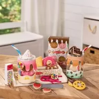 Set de joaca pentru dezvoltarea indemanarii si creativitatii Make a Shake 37 piese