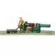 Figurina muncitor forestier cu accesorii Bruder