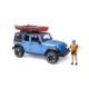 Jeep Wrangler Rubicon Unlimited cu caiac si figurina Bruder Jeep Wrangler Rubicon Unlimited cu caiac si figurina Bruder