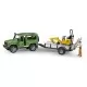 Masina de teren Land Rover Defender cu remorca si micro excavator JCB cu muncitor Masina de teren Land Rover Defender cu remorca si micro excavator JCB cu muncitor