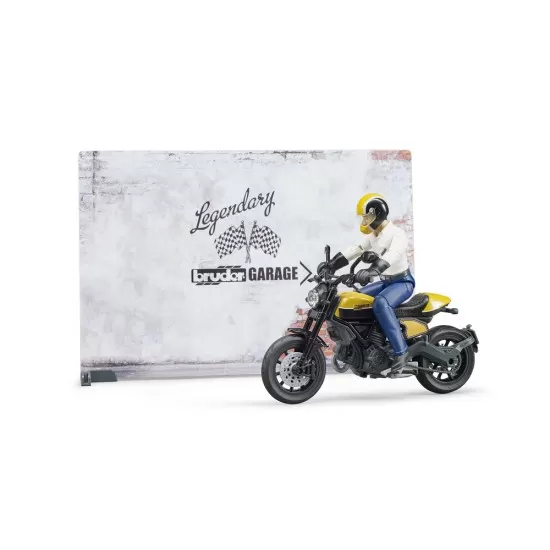 Service cu motocicleta Scrambler Ducati Bruder