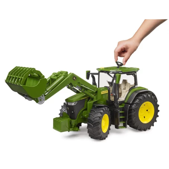 Tractor Bruder John Deere 7R 350 cu incarcator frontal Tractor Bruder John Deere 7R 350 cu incarcator frontal