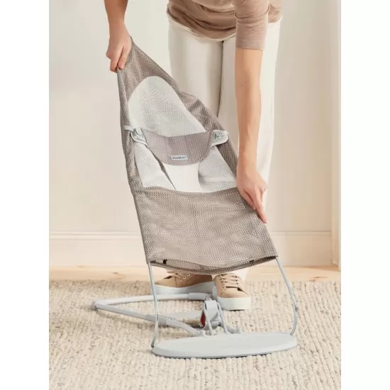 Balansoar Baby Bjorn Balance Soft Grey Beige/White Mesh 