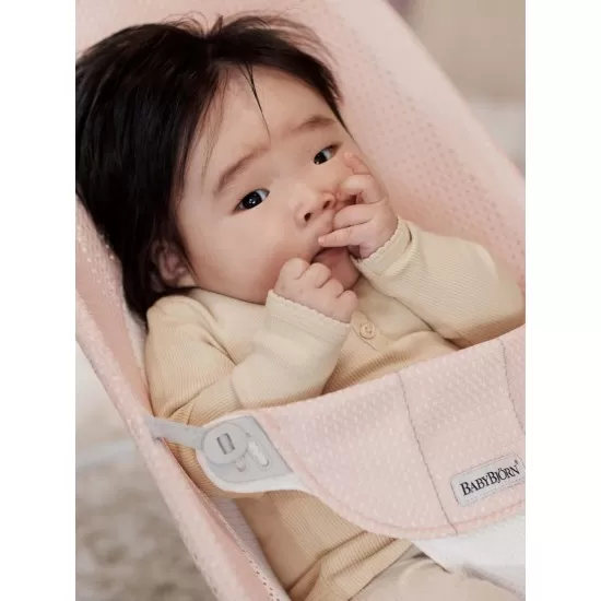 Balansoar Baby Bjorn Balance Soft Pearly Pink/White Mesh Balansoar Baby Bjorn Balance Soft Pearly Pink/White Mesh