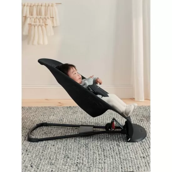 Balansoar Baby Bjorn Bliss Black Mesh Balansoar Baby Bjorn Bliss Black Mesh