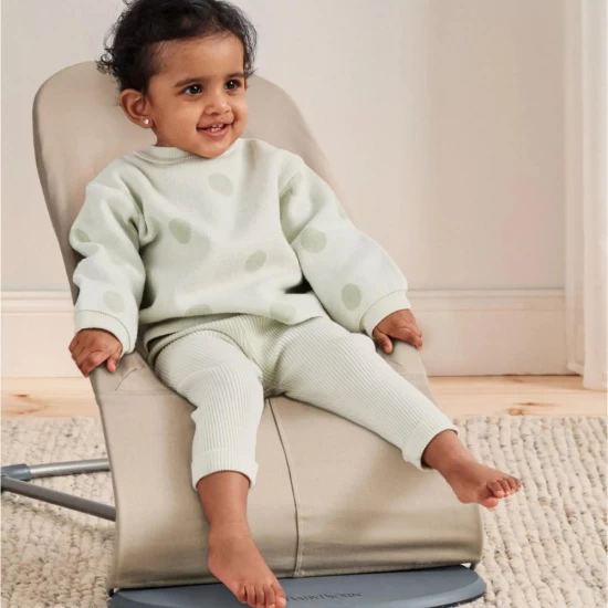 Balansoar Balance Soft BabyBjorn Khaki cu detalii Beige Balansoar Balance Soft BabyBjorn Khaki cu detalii Beige