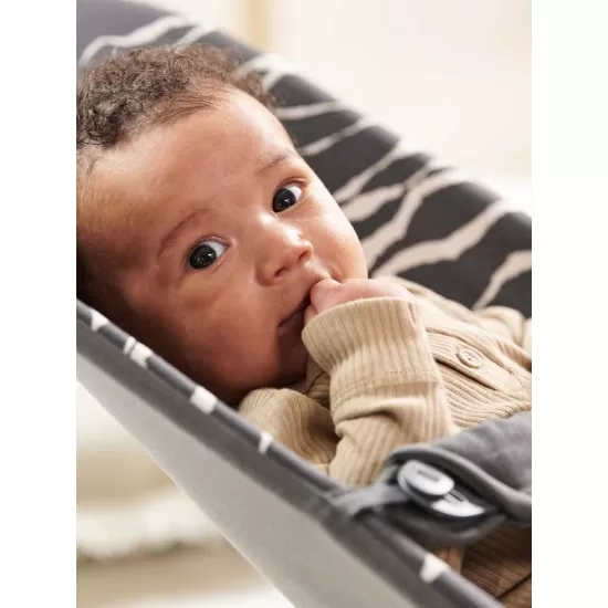 Balansoar BabyBjorn Bliss Anthracite/Landscape Bumbac Editie Limitata Balansoar BabyBjorn Bliss Anthracite/Landscape Bumbac Editie Limitata