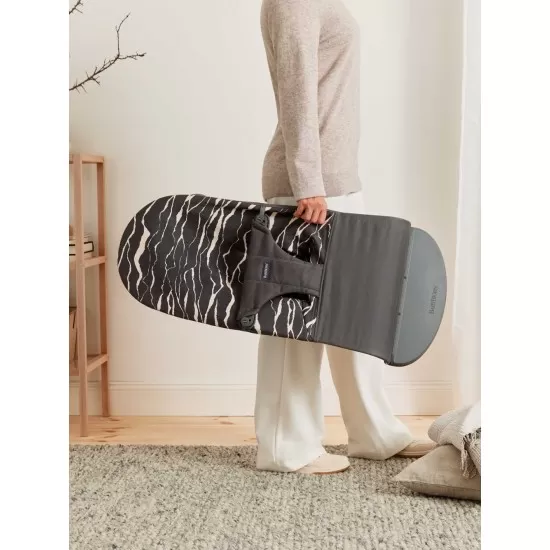 Balansoar BabyBjorn Bliss Anthracite/Landscape Bumbac Editie Limitata Balansoar BabyBjorn Bliss Anthracite/Landscape Bumbac Editie Limitata