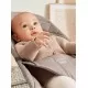 Balansoar Bliss Sand Grey BabyBjorn din tesatura matlasata cu aspect Clasic si bara de jucarii inclusa Balansoar Bliss Sand Grey BabyBjorn din tesatura matlasata cu aspect Clasic si bara de jucarii inclusa
