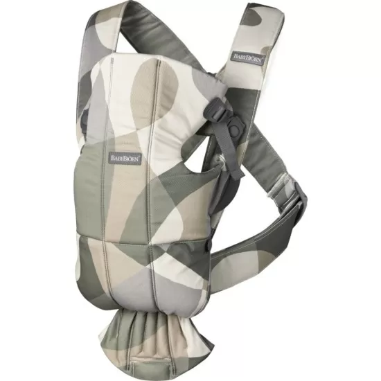 Marsupiu anatomic BabyBjorn cu multiple pozitii de purtare Mini Khaki/Green Bumbac Marsupiu anatomic BabyBjorn cu multiple pozitii de purtare Mini Khaki/Green Bumbac