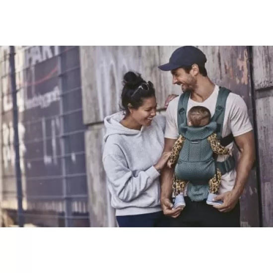 Marsupiu anatomic Move Verde Salvie 3D Mesh BabyBjorn Marsupiu anatomic Move Verde Salvie 3D Mesh BabyBjorn