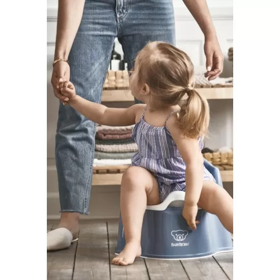 Olita cu protectie spate Potty Chair Deep blue/White BabyBjorn Olita cu protectie spate Potty Chair Deep blue/White BabyBjorn
