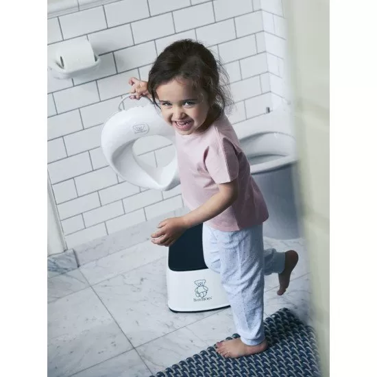 Reductor pentru toaleta Toilet Training Seat White/Grey BabyBjorn Reductor pentru toaleta Toilet Training Seat White/Grey BabyBjorn