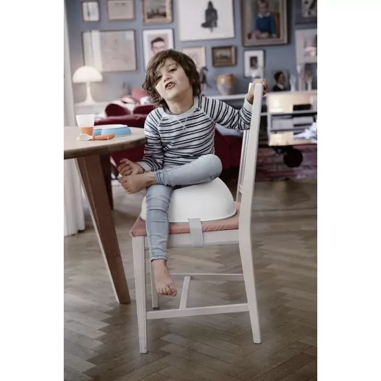 Scaun inaltator alb BabyBjorn Scaun inaltator alb BabyBjorn