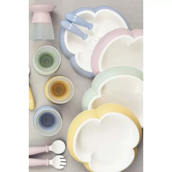 Set hranire BabyBjorn Powder Blue - Farfurie, lingurita, furculita si pahar pentru bebe Set hranire BabyBjorn Powder Blue - Farfurie, lingurita, furculita si pahar pentru bebe