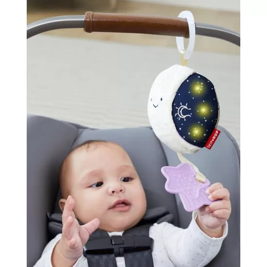 Jucarie muzicala pentru carucior Skip Hop - Luna vesela Jucarie muzicala pentru carucior Skip Hop - Luna vesela