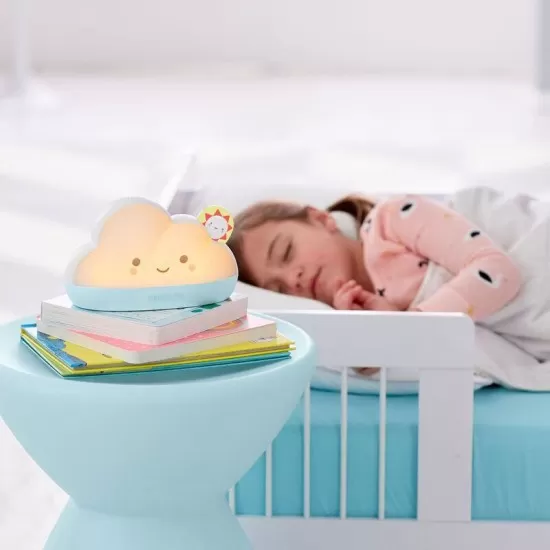 Lampita multifunctionala cu melodii si alarma Dream and Shine Skip Hop Lampita multifunctionala cu melodii si alarma Dream and Shine Skip Hop