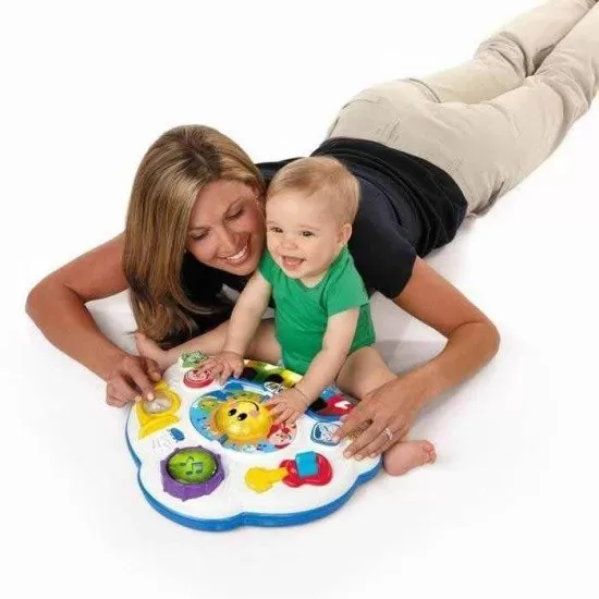Masuta interactiva de activitati Discovering Baby Einstein Masuta interactiva de activitati Discovering Baby Einstein