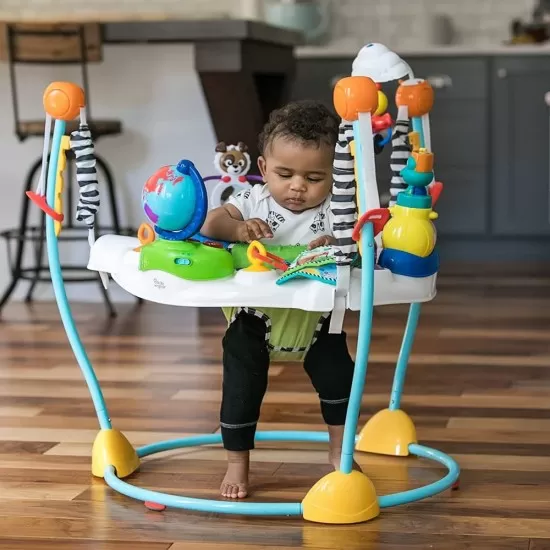 Centru de activitati Journey of Discovery Jumper Baby Einstein Centru de activitati Journey of Discovery Jumper Baby Einstein