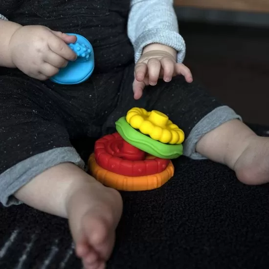 Jucarie multisenzoriala si de dentitie Stacking Teether Baby Einstein Jucarie multisenzoriala si de dentitie Stacking Teether Baby Einstein