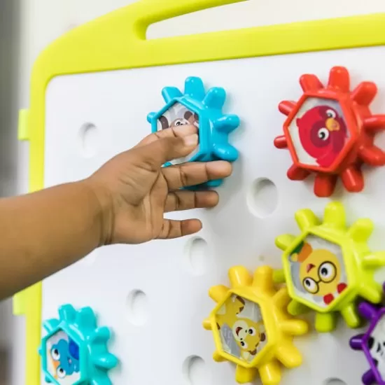 Masuta de activitati Curiosity Table Baby Einstein Masuta de activitati Curiosity Table Baby Einstein