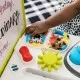 Masuta de activitati Curiosity Table Baby Einstein Masuta de activitati Curiosity Table Baby Einstein