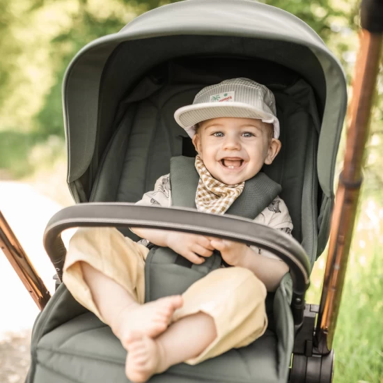Carucior 3 in 1 BabyGo Harmony Grey cu maner reglabil pe inaltime, cadru Black Carucior 3 in 1 BabyGo Harmony Grey cu maner reglabil pe inaltime, cadru Black