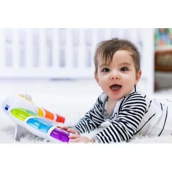 Jucarie luminoasa Glow & Discover Bright Starts Jucarie luminoasa Glow & Discover Bright Starts