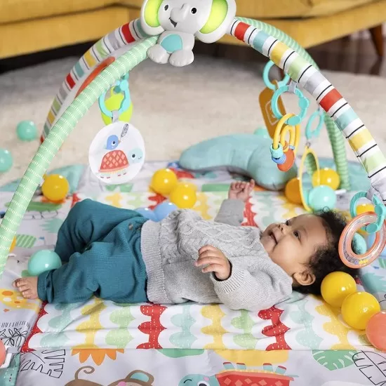 Salteluta de activitati 5 in 1 Gym and Ball Pit Totally Tropical Bright Starts Salteluta de activitati 5 in 1 Gym and Ball Pit Totally Tropical Bright Starts