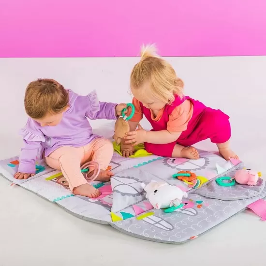 Salteluta de activitati si casuta de papusi Floors of Fun Bright Starts Salteluta de activitati si casuta de papusi Floors of Fun Bright Starts