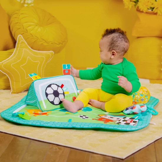 Salteluta de activitati Bright Starts Grip & Kick Oball Salteluta de activitati Bright Starts Grip & Kick Oball
