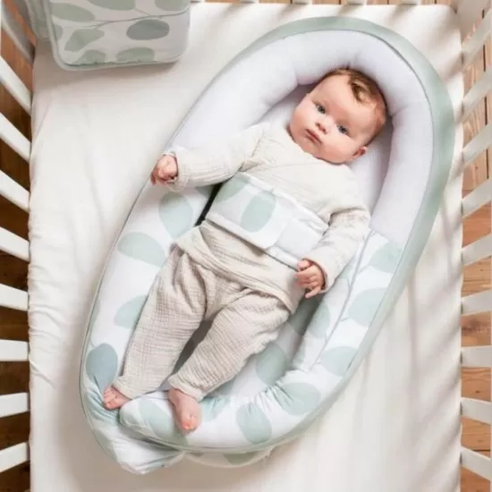 Baby Nest din bumbac organic Doomoo Cocoon Leaves Aqua Green Baby Nest din bumbac organic Doomoo Cocoon Leaves Aqua Green