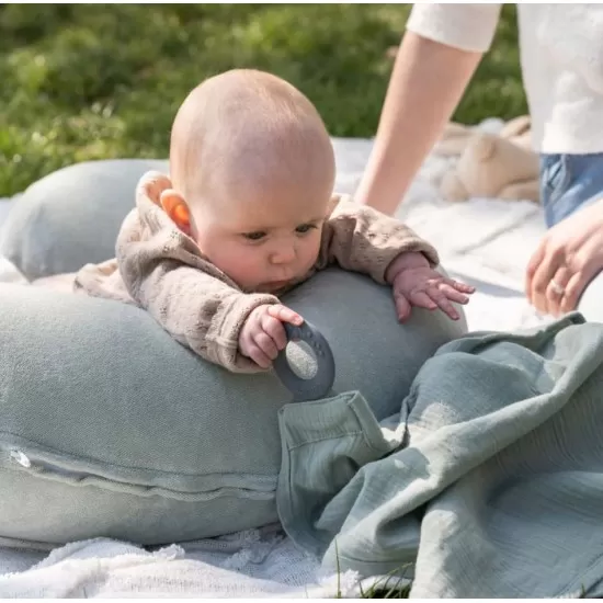 Esarfa pentru alaptat multifunctionala din bumbac organic Doomoo Mom’n Play Green Esarfa pentru alaptat multifunctionala din bumbac organic Doomoo Mom’n Play Green