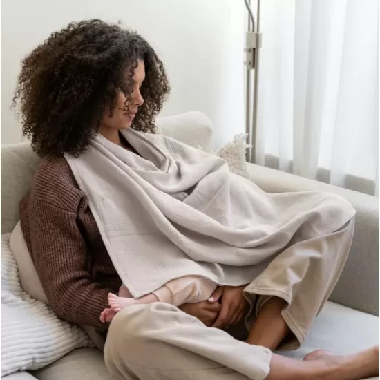 Esarfa pentru alaptat multifunctionala din bumbac organic Doomoo Mom’n Play Almond Esarfa pentru alaptat multifunctionala din bumbac organic Doomoo Mom’n Play Almond