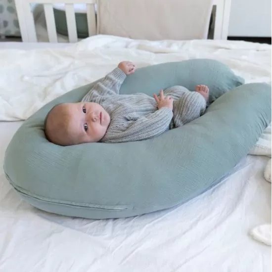 Perna mare 3 in 1 Doomoo Comfy Big Tetra Green din bumbac organic Perna mare 3 in 1 Doomoo Comfy Big Tetra Green din bumbac organic