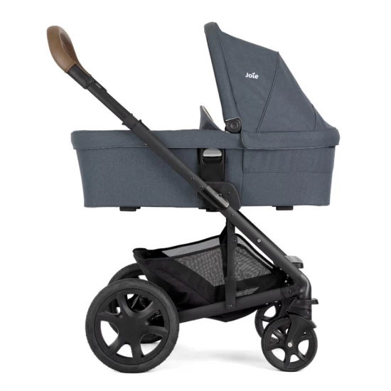 Carucior pentru copii multifunctional 3 in 1 Joie Chrome Dlx Moonlight (Carucior Chrome DLX + Landou Moonlight + Scoica i-Snug Moonlight) Carucior pentru copii multifunctional 3 in 1 Joie Chrome Dlx Moonlight (Carucior Chrome DLX + Landou Moonlight + Scoica i-Snug Moonlight)