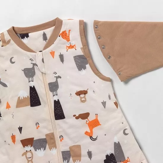 Sac de dormit cu maneca lunga detasabila Mountain Animals 110 cm 2.5 Tog Sac de dormit cu maneca lunga detasabila Mountain Animals 110 cm 2.5 Tog