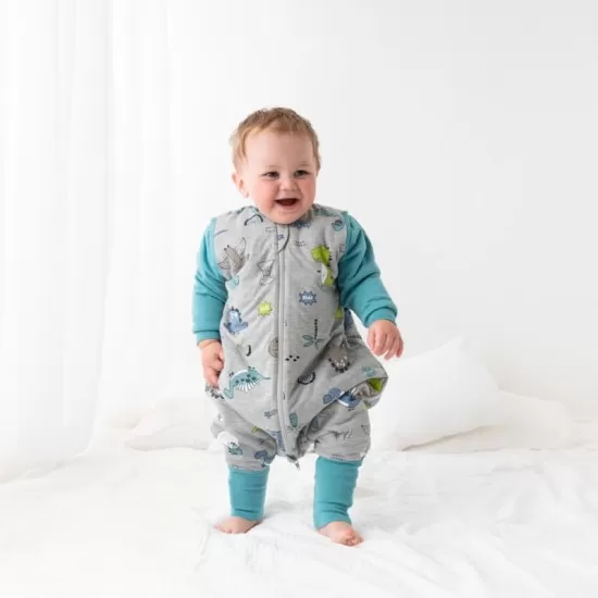 Sac de dormit cu picioruse si maneca lunga detasabila Dinosaur 110 cm + manseta 2.5 Tog Sac de dormit cu picioruse si maneca lunga detasabila Dinosaur 110 cm + manseta 2.5 Tog