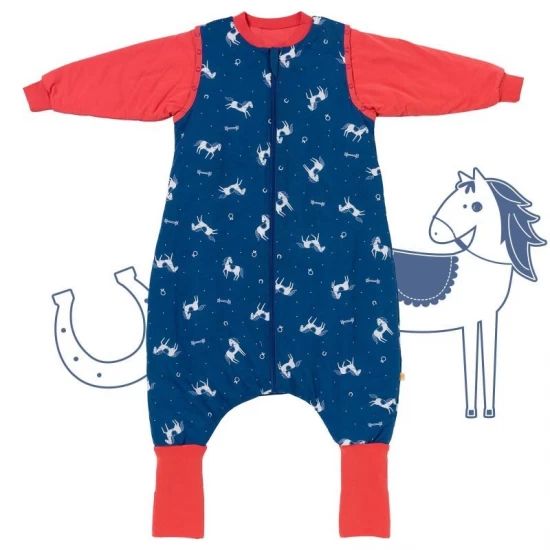 Sac de dormit cu picioruse si maneca lunga detasabila Horses 90 cm + manseta 2.5 Tog Sac de dormit cu picioruse si maneca lunga detasabila Horses 90 cm + manseta 2.5 Tog