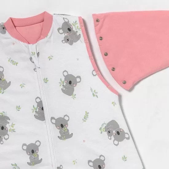 Sac de dormit cu picioruse si maneca lunga detasabila Koala bear 110 cm + manseta 2.5 Tog Sac de dormit cu picioruse si maneca lunga detasabila Koala bear 110 cm + manseta 2.5 Tog