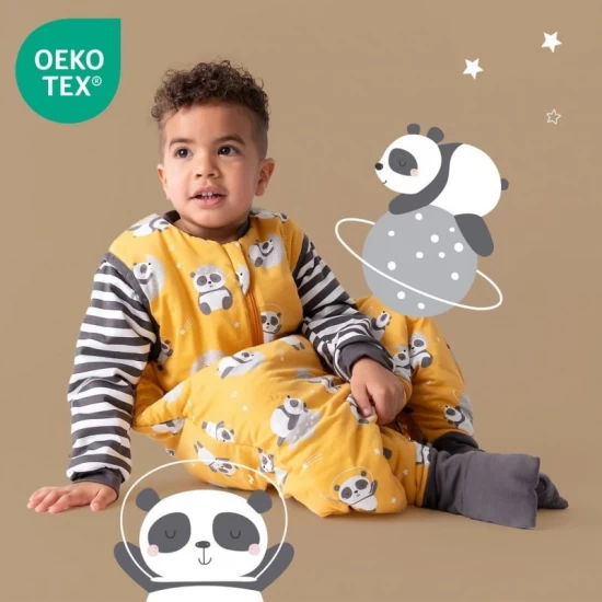 Sac de dormit cu picioruse si maneca lunga detasabila Panda 100 cm + manseta 2.5 Tog Sac de dormit cu picioruse si maneca lunga detasabila Panda 100 cm + manseta 2.5 Tog