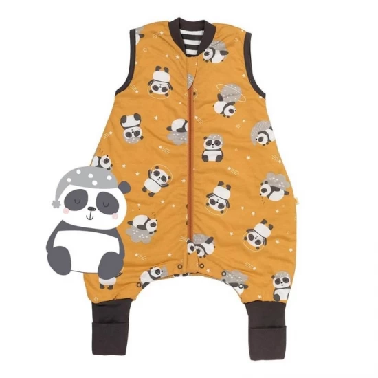 Sac de dormit cu picioruse si talpa antiderapanta Panda 70 cm + manseta 1.0 Tog Sac de dormit cu picioruse si talpa antiderapanta Panda 70 cm + manseta 1.0 Tog