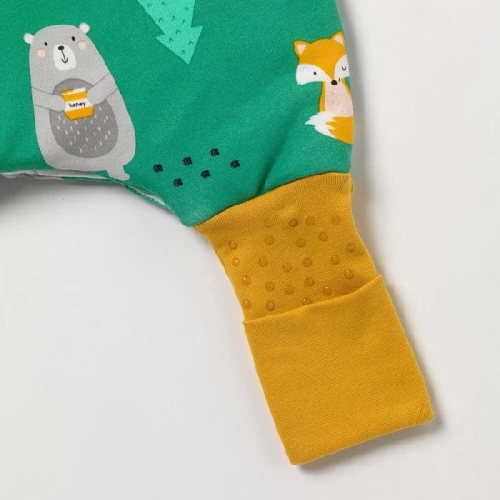 Sac de dormit cu picioruse si talpa antiderapanta Woodland Animals 120 cm + manseta 1.0 Tog Sac de dormit cu picioruse si talpa antiderapanta Woodland Animals 120 cm + manseta 1.0 Tog