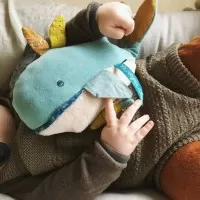 Jucarie muzicala textila pentru bebe Balena Josephine Moulin Roty