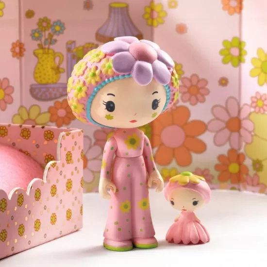 Figurina colectia Tinyly Djeco - Rose Tinyroom Figurina colectia Tinyly Djeco - Rose Tinyroom
